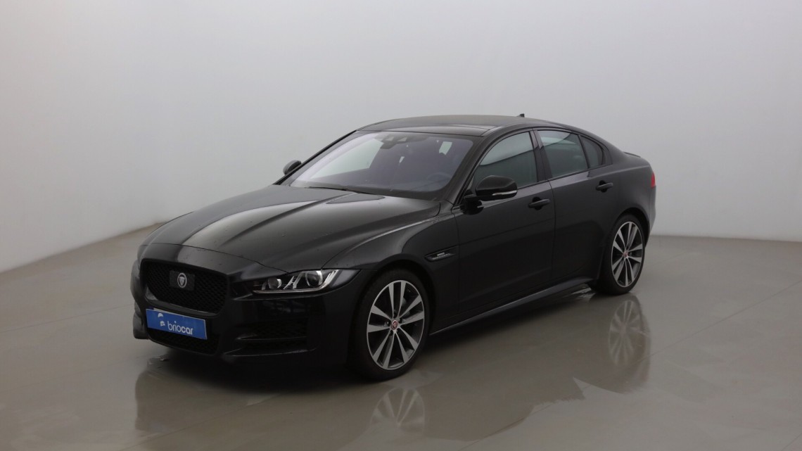  JAGUAR  XE  2 0 240ch R Sport  BVA8 sur quip  Toit Pano Noir  