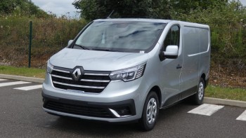 RENAULT Trafic Fg VUL TRAFIC FGN L1H1 3000 KG BLUE DCI 150 EDC GRAND CONFORT neuve 5km révisée et livrable partout en France